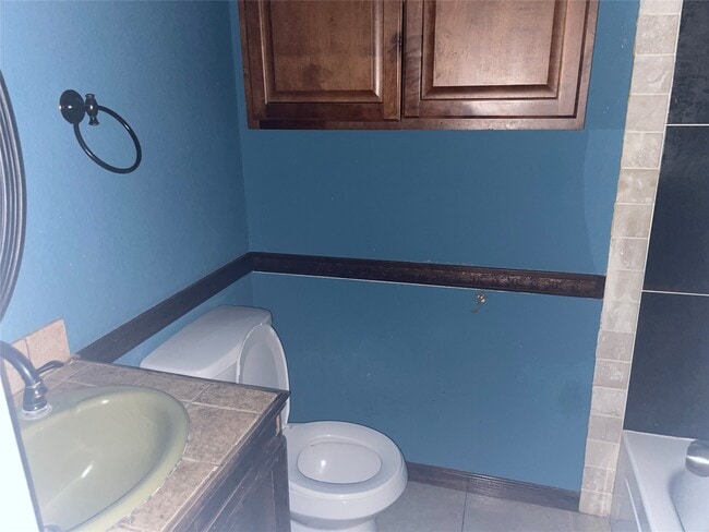 Building Photo - 10751 Corona Ln