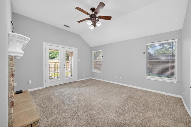 Building Photo - 3702 Sunset Cir