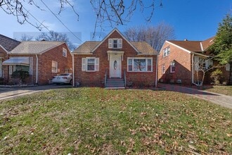 Building Photo - Cozy 3 Bed 1 Bath Single Family Home