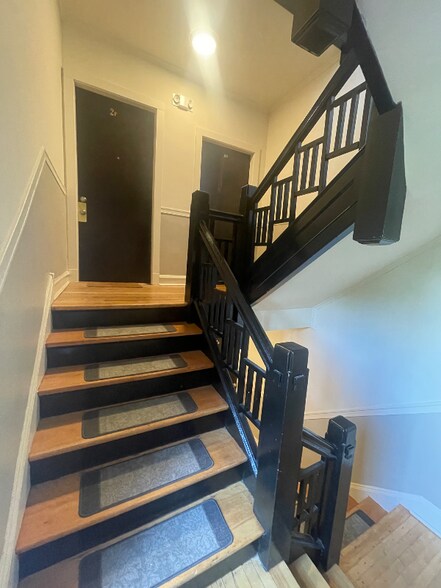 Primary Photo - 5115 S Drexel Ave