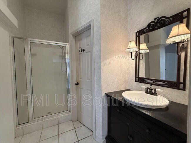 Building Photo - 3443 Sunbonnet Dr