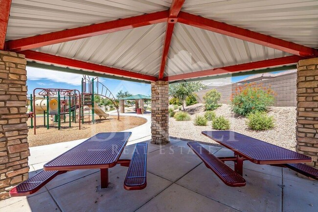 Building Photo - 2862 E Bagdad Rd