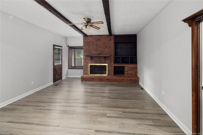 Building Photo - 508 Waterbury Dr