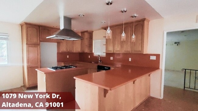 Building Photo - 1079 New York Dr