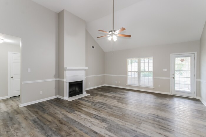 Building Photo - 6240 Freedom Cir