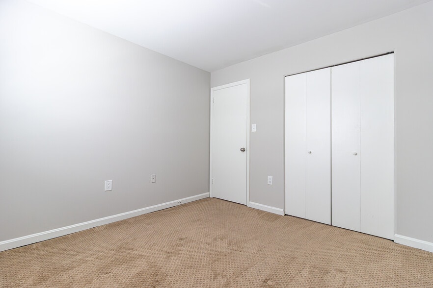 Building Photo - 6558 Gildar St