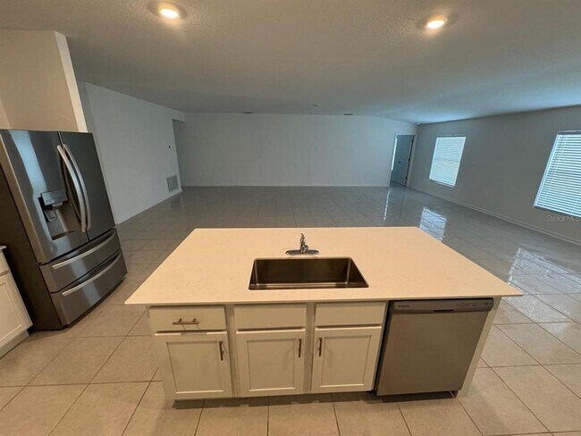 Building Photo - 2073 Marksman Rd