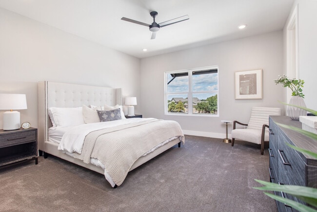 Building Photo - 256 Estates Cir