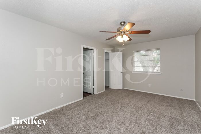 Building Photo - 1409 Harrison Ln