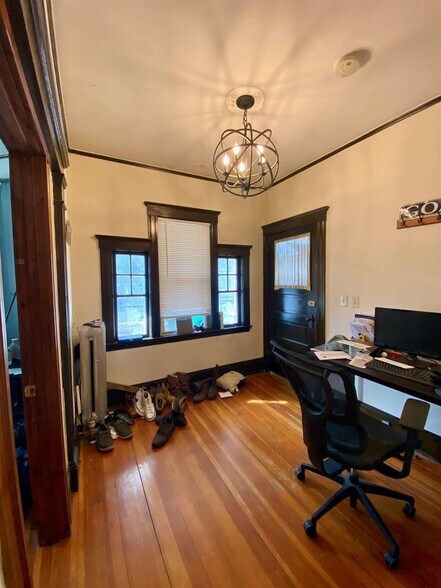 Building Photo - 266 Harvard St