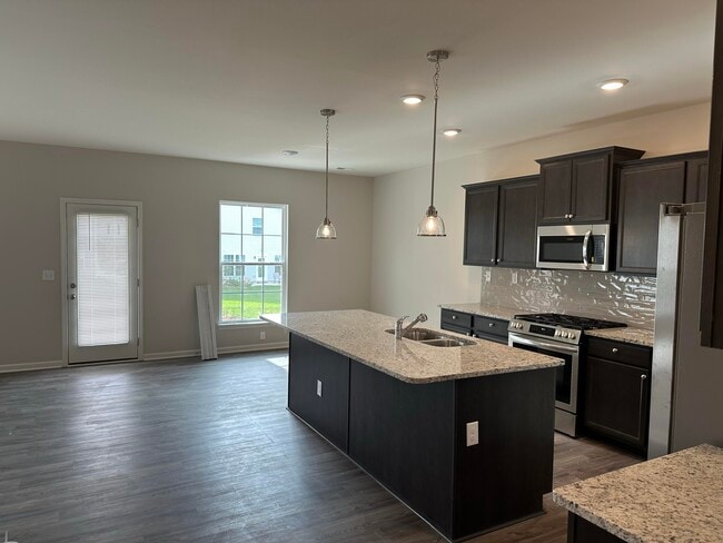 Building Photo - 2470 Dittany