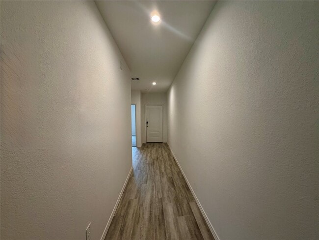 Building Photo - 31119 Brightwell Bnd