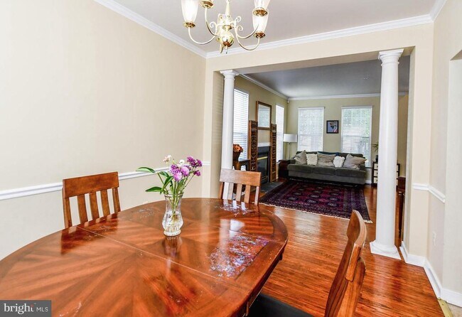Building Photo - 13003 Belle Meade Trace