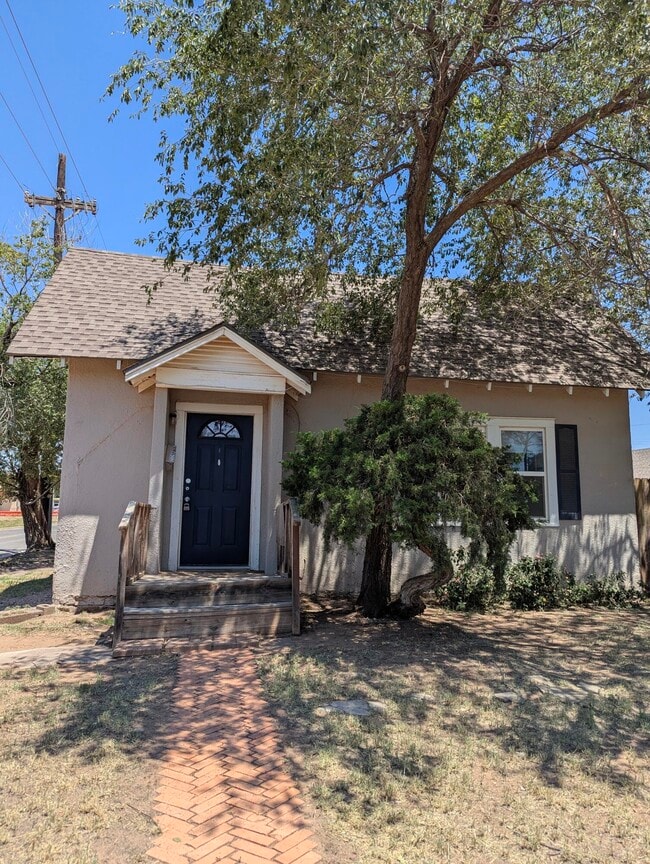 Building Photo - 2324 20th St