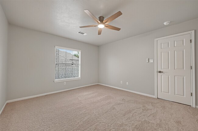 Building Photo - 1522 Brook Grove Dr