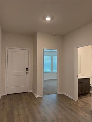 Building Photo - 1208 Riverbrook Ln