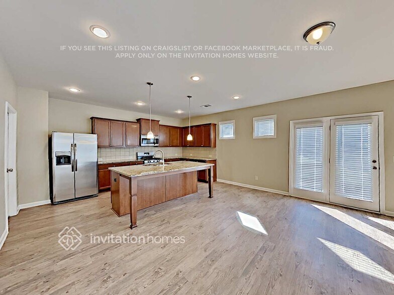 Building Photo - 348 Silverwood Dr