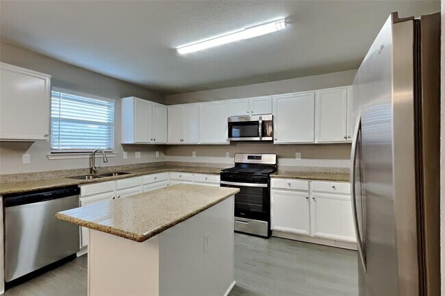 Building Photo - 20527 Cypress Gully Dr