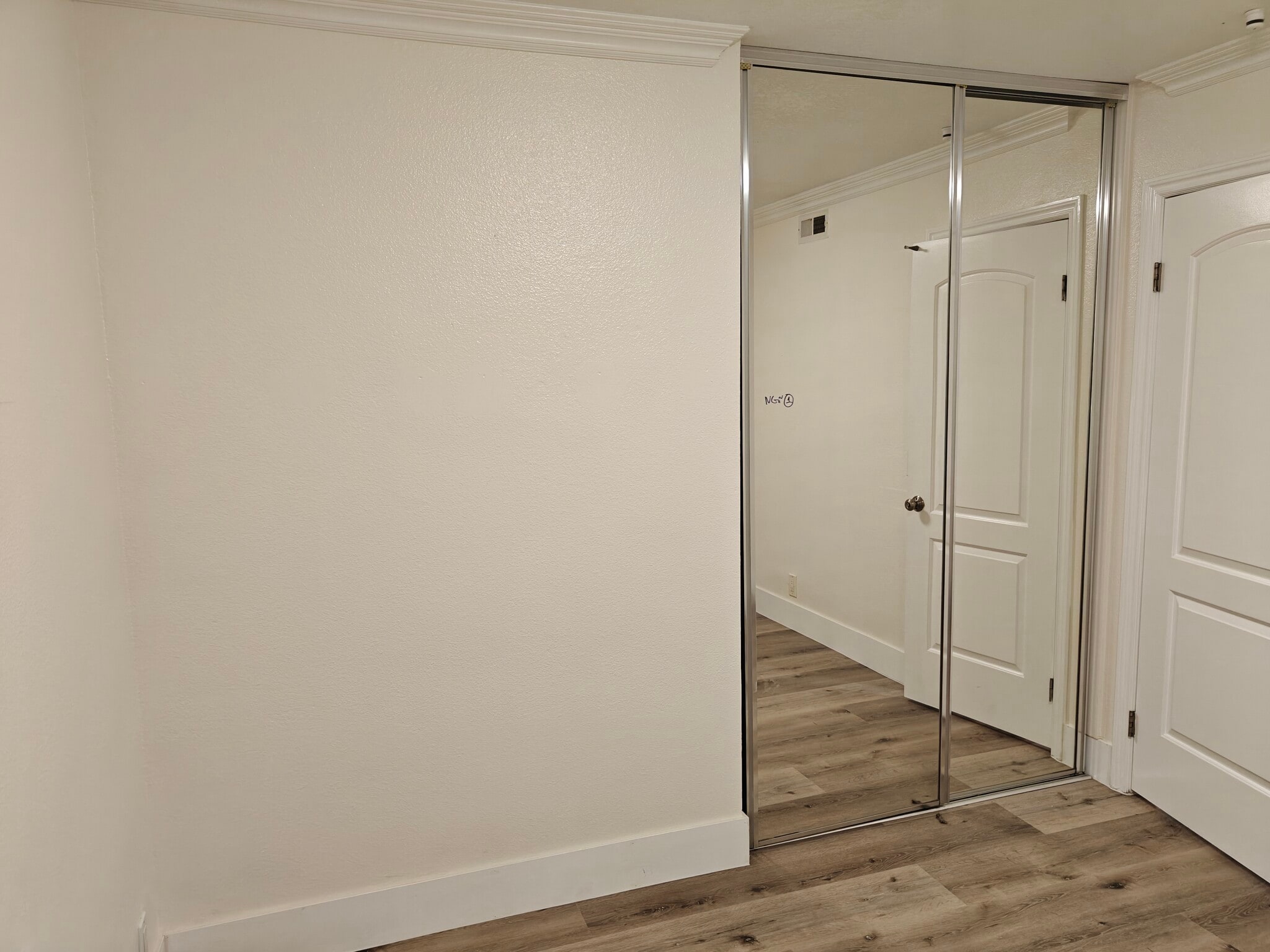 Building Photo - 15192 Tungwood St