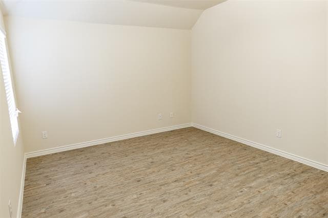 Building Photo - 1607 Dove Cir
