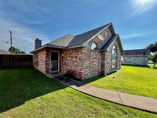 Building Photo - 1302 E Old Knoll Dr