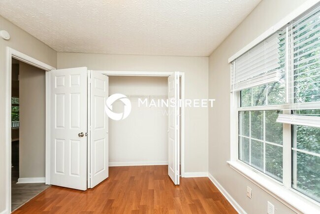 Building Photo - 3 Bedroom Pet-Friendly Home in Gainesville, GA with Main Street Renewal