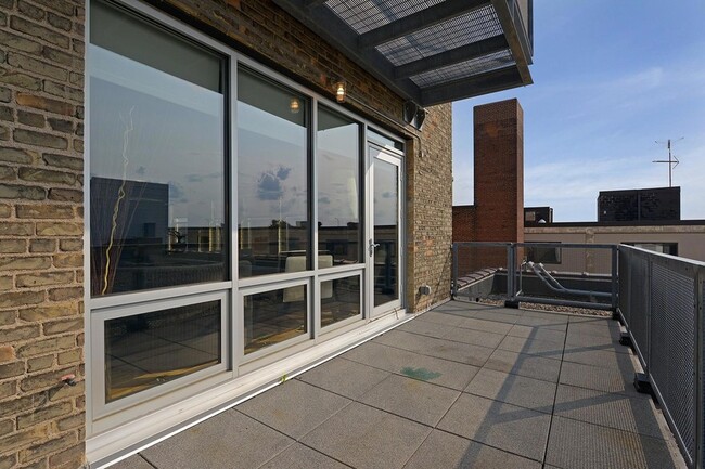Building Photo - 901 N 3rd St