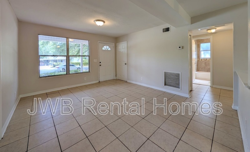 Building Photo - 7930 Limoges Dr S