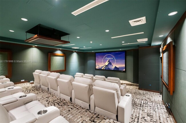 Building Photo - 610 W Las Olas Blvd