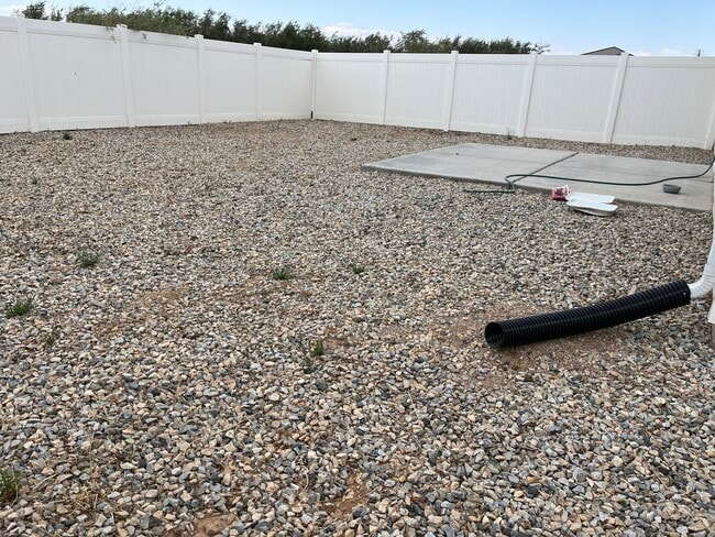 Building Photo - 2155 N 550 W