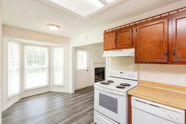 Building Photo - 3104 Kinwood Dr