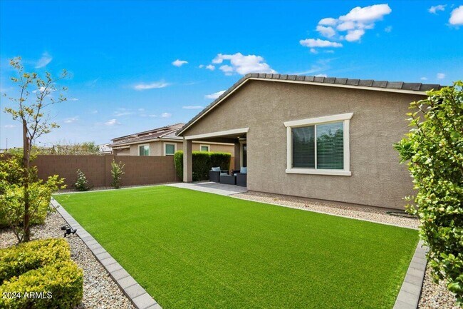 Building Photo - 11409 N 165th Ln