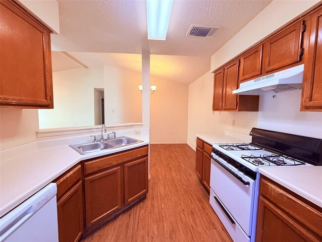 Building Photo - 10611 Archdale Dr