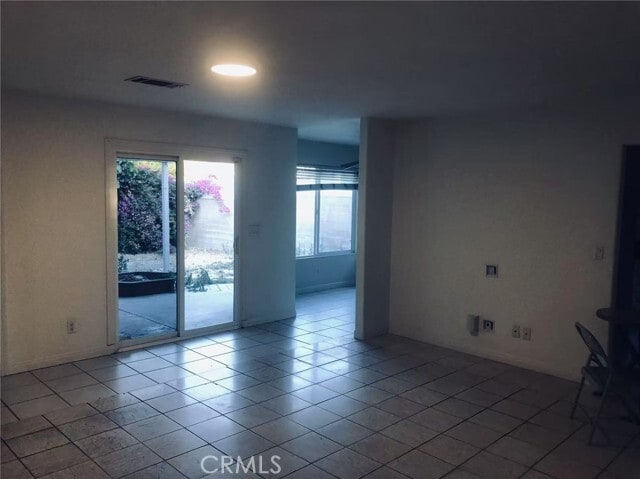 Building Photo - 15504 Studebaker Rd