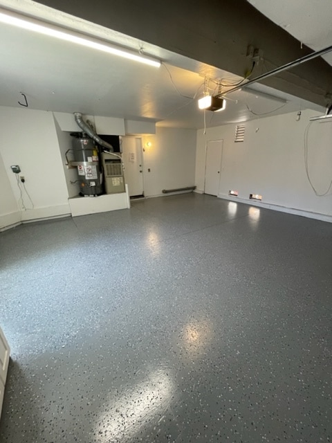 Building Photo - 6250 Sunny Meadow Ln