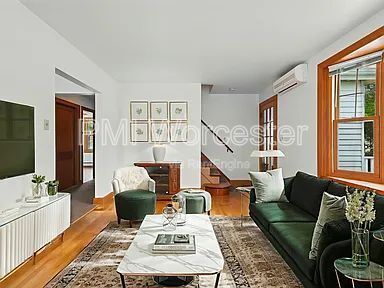 Building Photo - 178 Massasoit Rd