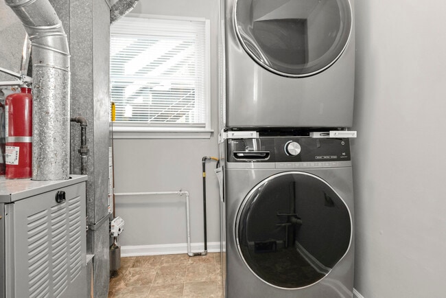 Building Photo - 8344 W Lincoln Hwy