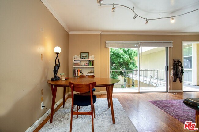 Building Photo - 2311 4th St