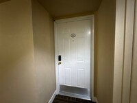 Building Photo - 1 Bed / 1 Bath at the Belvedere Towers - Available in July!