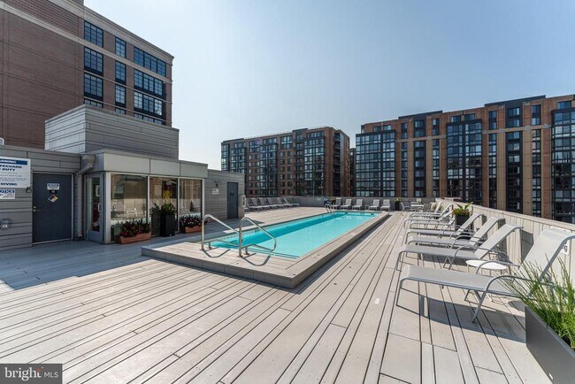 Building Photo - 437 New York Ave NW