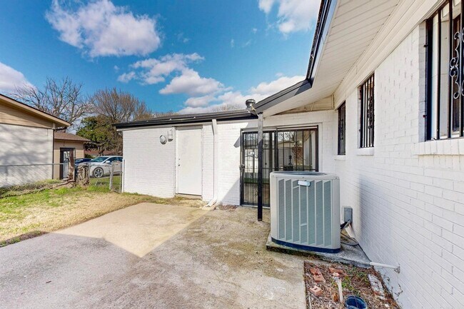 Building Photo - 4109 Fortune Ln