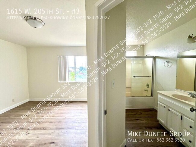 Building Photo - 1615 W 205th St
