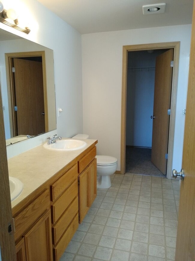 Building Photo - 9511 W Caelen Ave