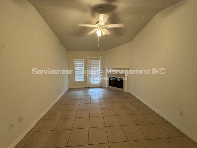 Building Photo - 18320 Bridle Club Dr