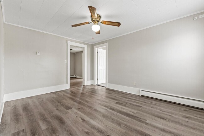 Building Photo - 28 S Beech St
