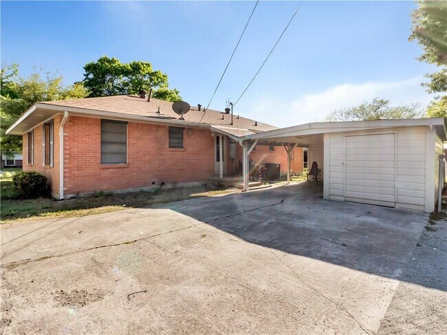 Building Photo - 1508 Shelley St
