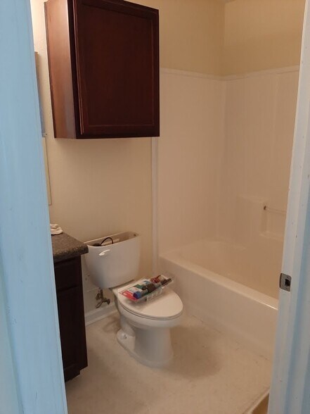 Building Photo - 4900 Pecan St