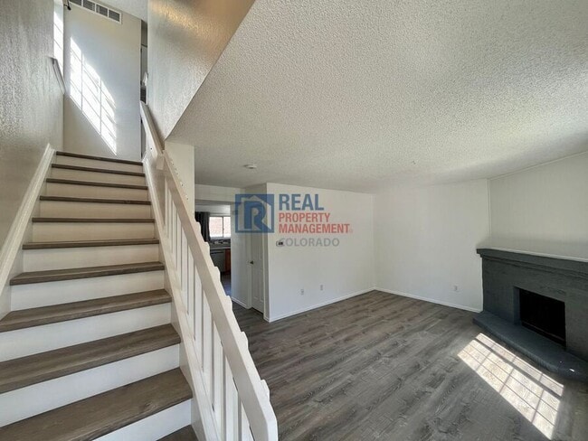 Building Photo - 4177 S Mobile Cir