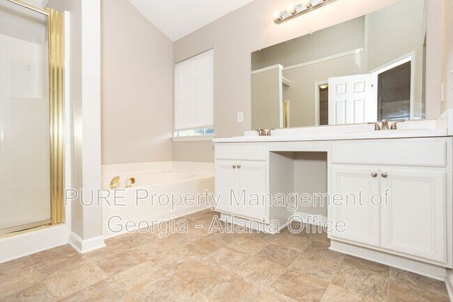 Building Photo - 4303 Brighton Way NW