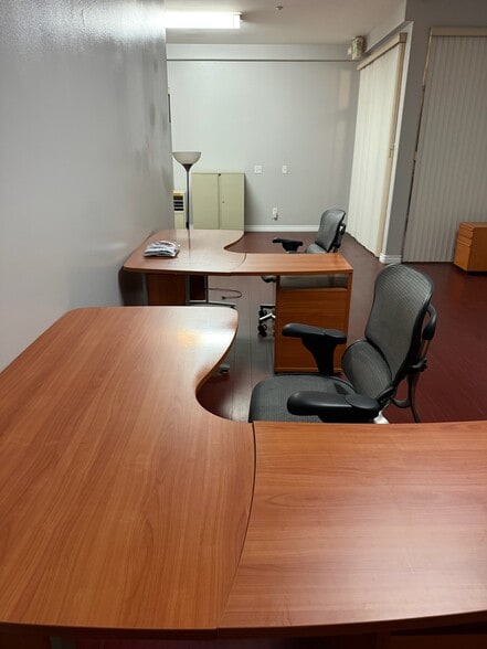 Building Photo - 521 S Alameda St